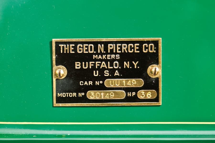  Pierce-Arrow Model UU 36 HP Runabout 1909 года  (фото 13 из 19)